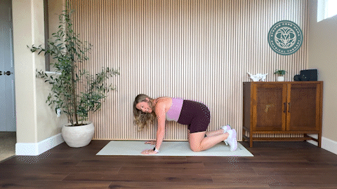 Belly lift to bear hold demo.